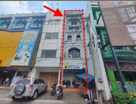 Rumah lelang Surakarta
