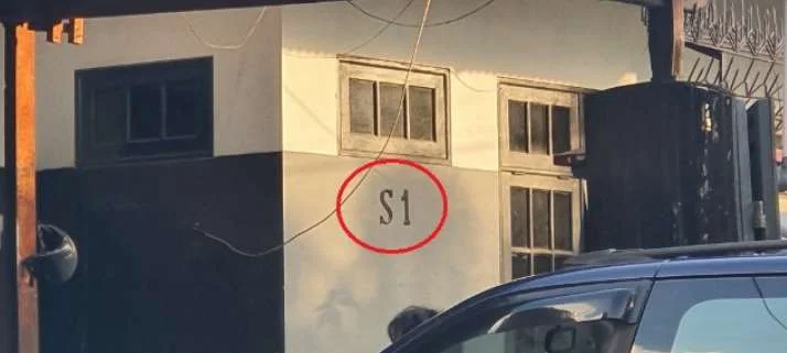 Rumah Strategis Prapen Indah VII Surabaya, Aset Lelang Pilihan! foto 4