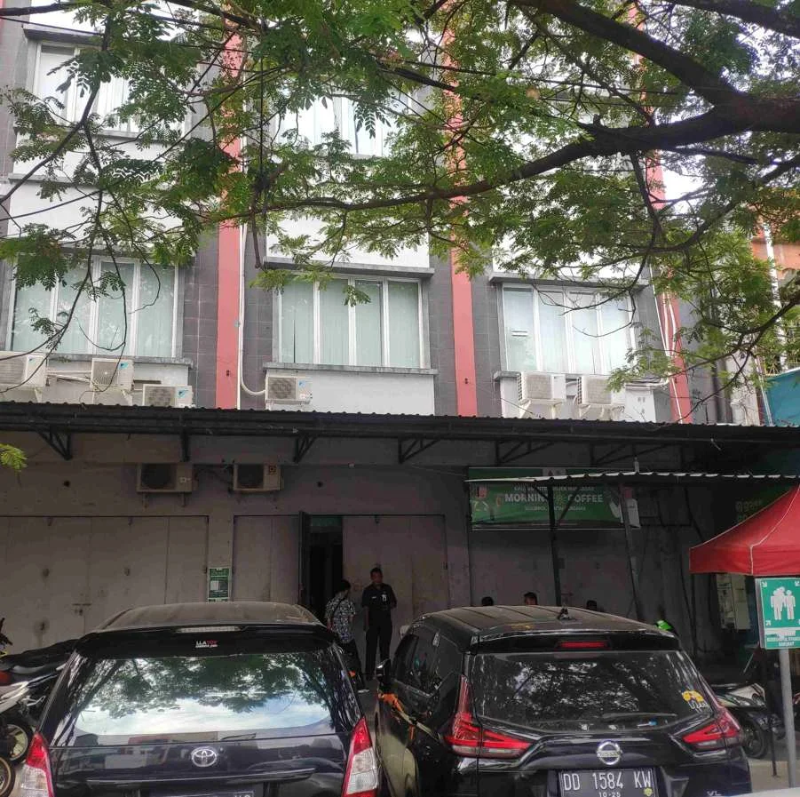 Rumah lelang Makassar